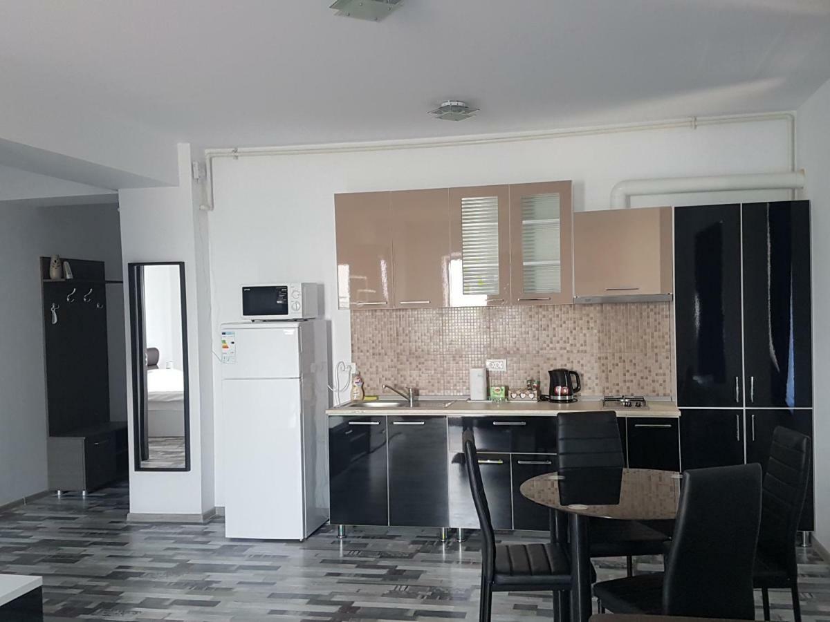 Summerhouse Apartment Mamaia